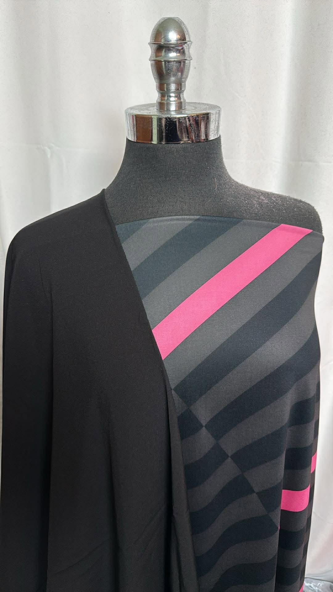 BLACK/PINK DIAGONAL BUNDLE : 2YD Black/Pink Diagonal Stripe Yoga PF & 2YD Black Stretch Microfiber Woven : A29993