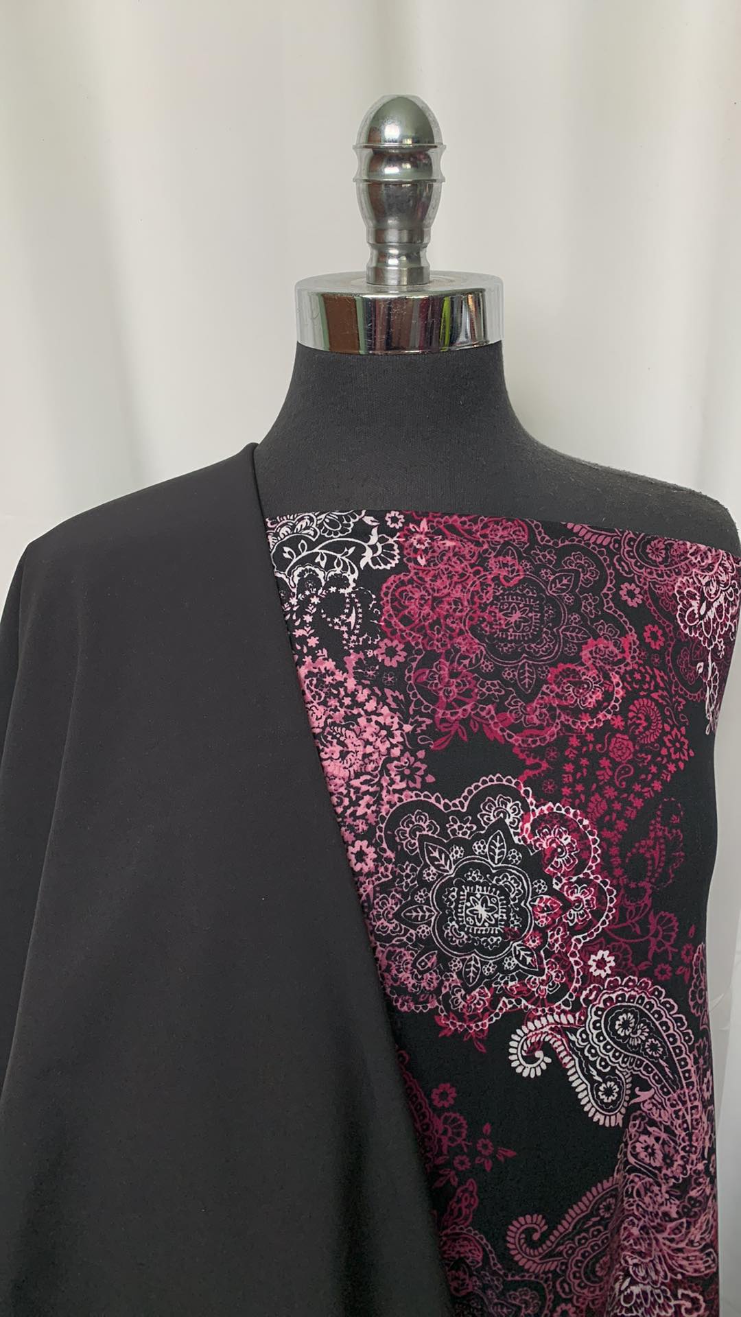 SOFTSHELL/FUCHSIA PAISLEY BUNDLE : 2YD Fuchsia Paisley DBP & 2YD Black Softshell : A2028