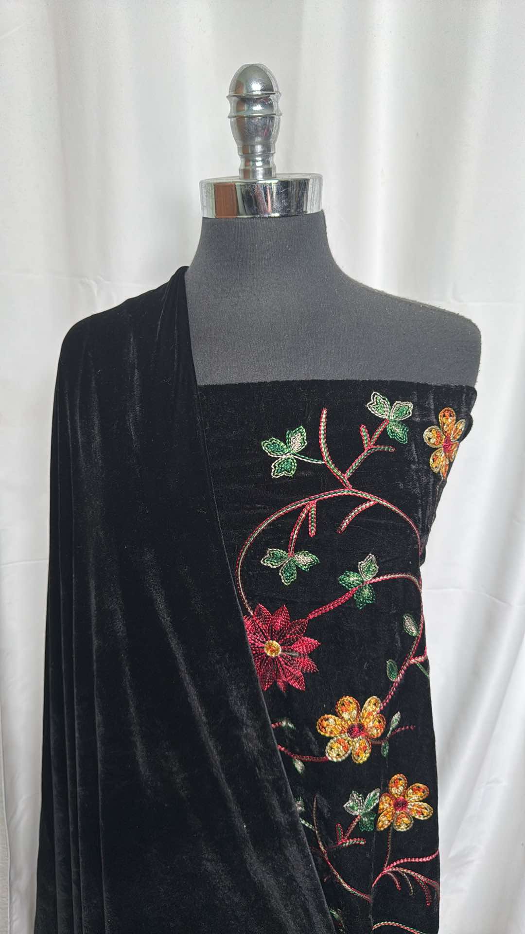 DOUBLE VELVET BUNDLE : 1YD Black Embroidered Stretch Velvet & 2YD Solid Black Stretch Velvet : A26076