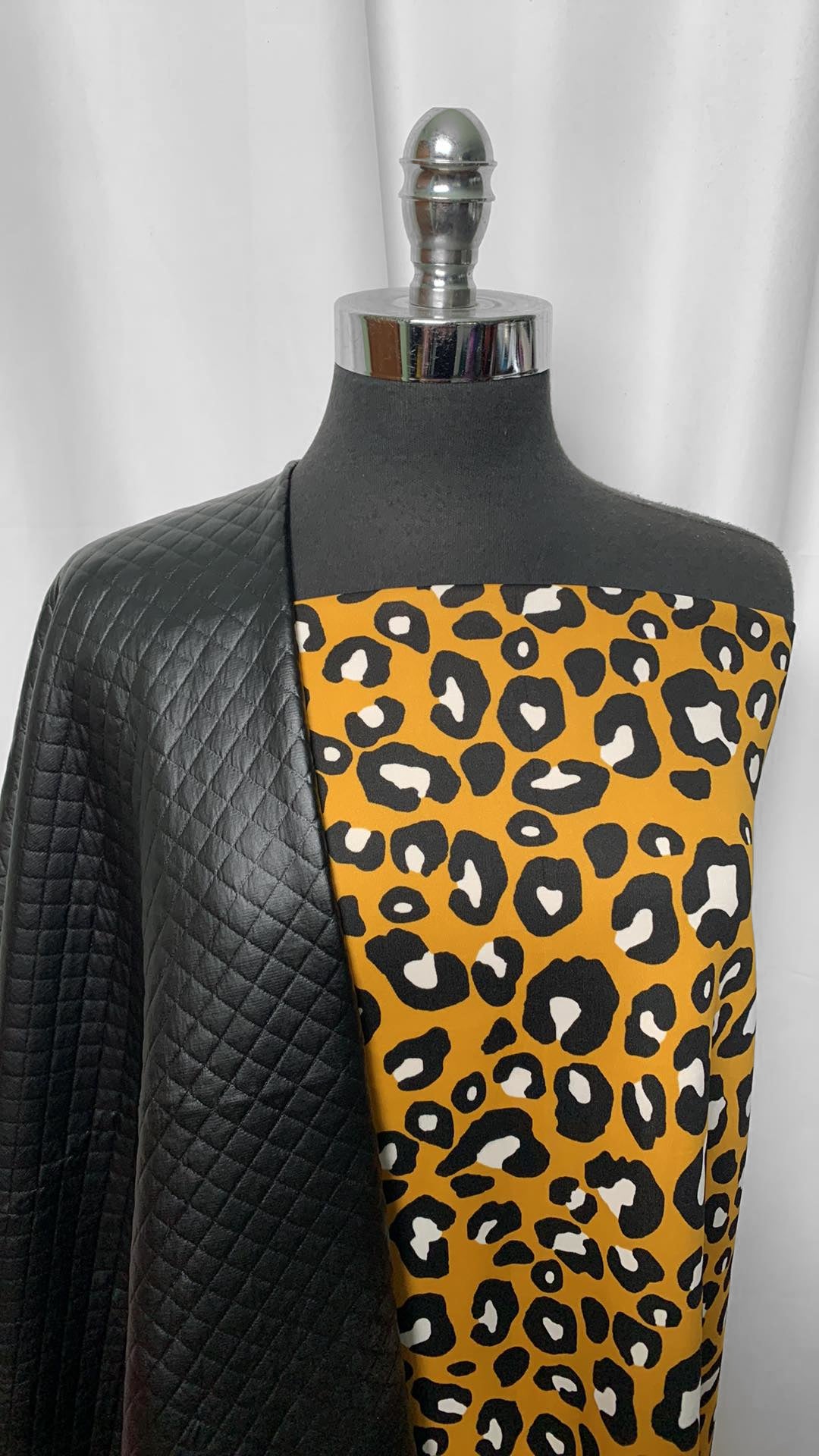 LEOPARD/QUILTED BUNDLE : 2YD Leopard Scuba & 2YD Black Foil Quilted : A2200