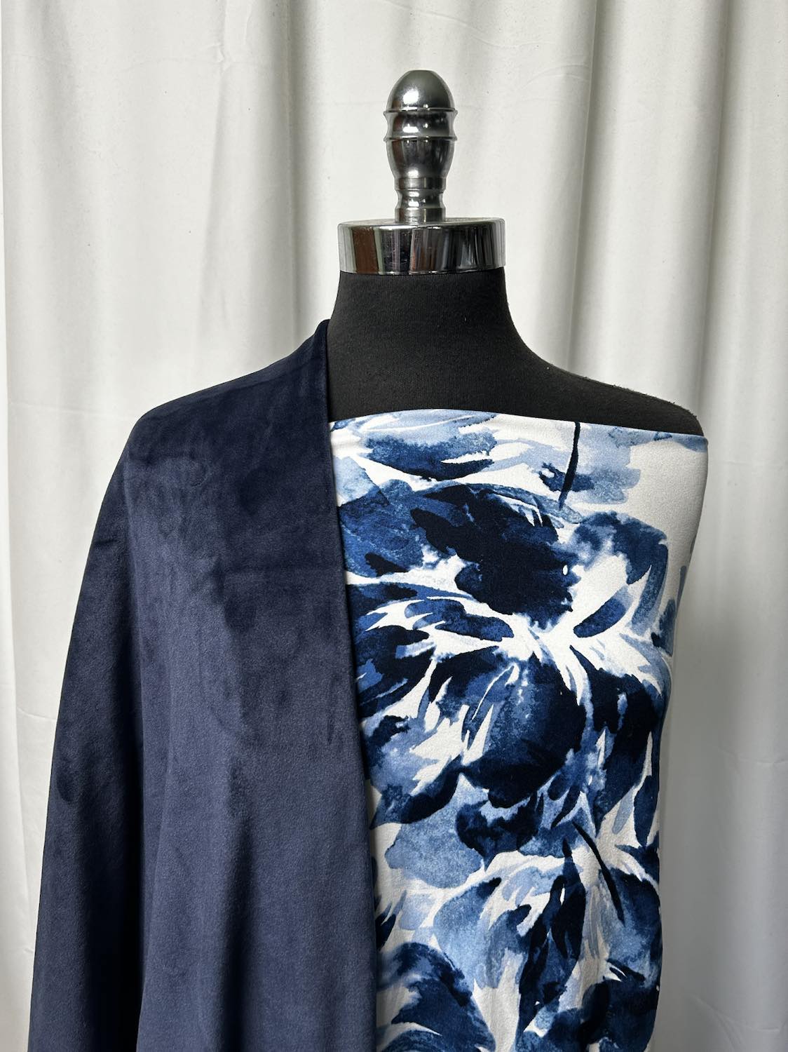 NAVY FLORAL PLUSH BUNDLE : 2YD Floral DBP & 2YD Navy Velvet Plush : A1555