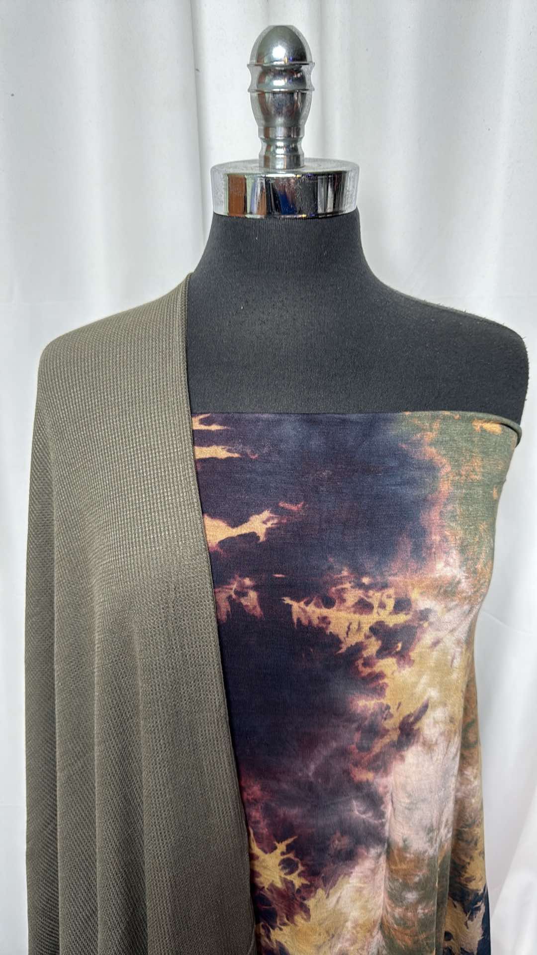 OLIVE/TIE DYE BUNDLE : 2.5YD Tie Dye R/S & 2YD Olive Thermal : A26882