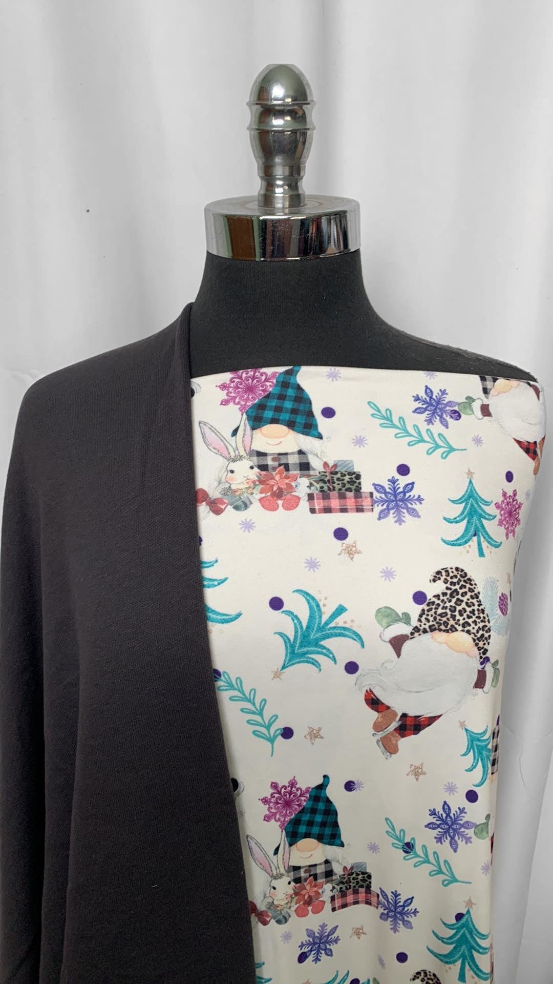 CHARCOAL/GNOMES BUNDLE : 2YD Ivory Gnomes DBP & 1YD Charcoal Sweatshirt Fleece : A2119