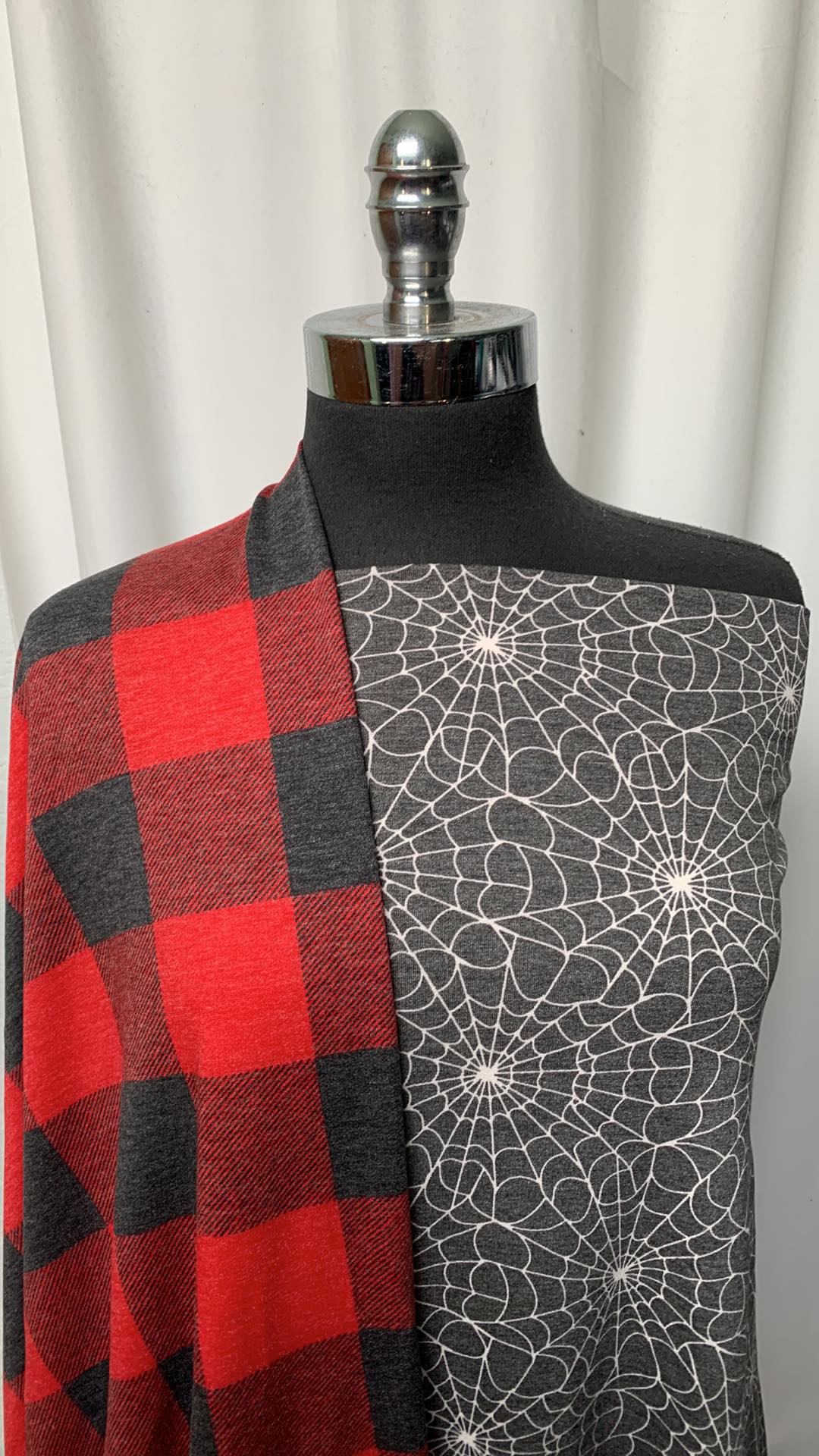 PLAID/WEBS BUNDLE : 2YD Grey Webs PRS FT & 2YD Red/Black Buffalo Plaid PRS FT : A1729