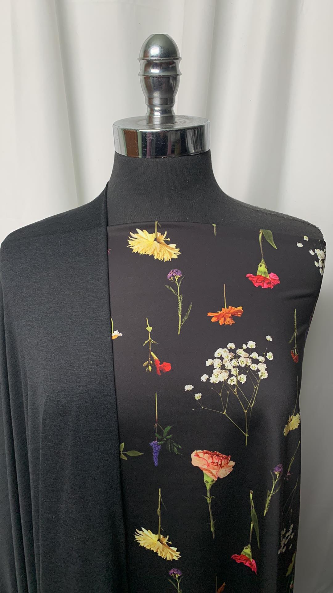 BLACK/WILDFLOWERS BUNDLE : 1YD Wildflowers Yoga PF & 2YD Black Featherweight PF : A1833