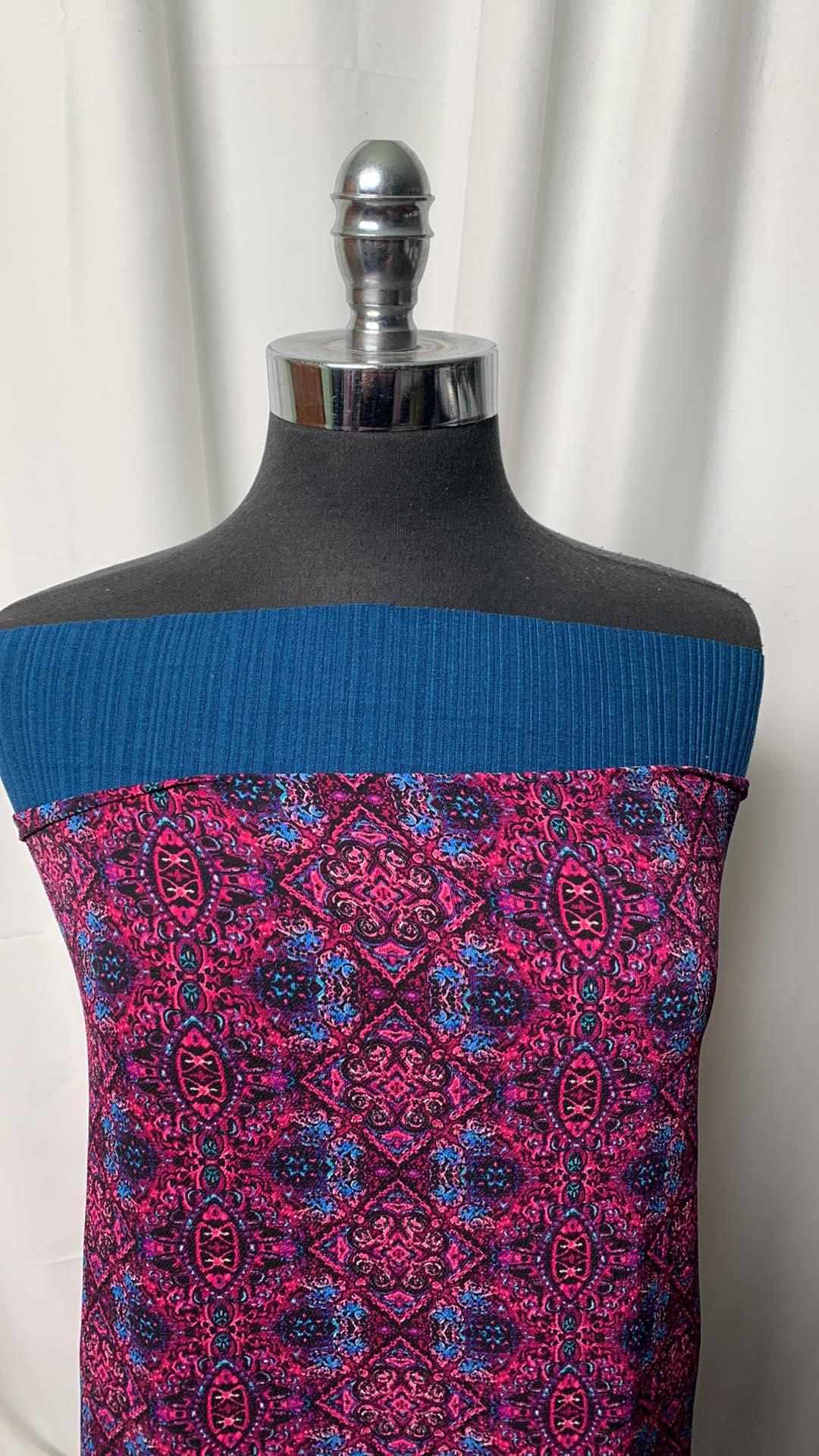 BLUE/FUCHSIA GEO BUNDLE : 1YD Blue R/S Rib & 2YD Fuchsia Geo Bubble Crepe : A1846