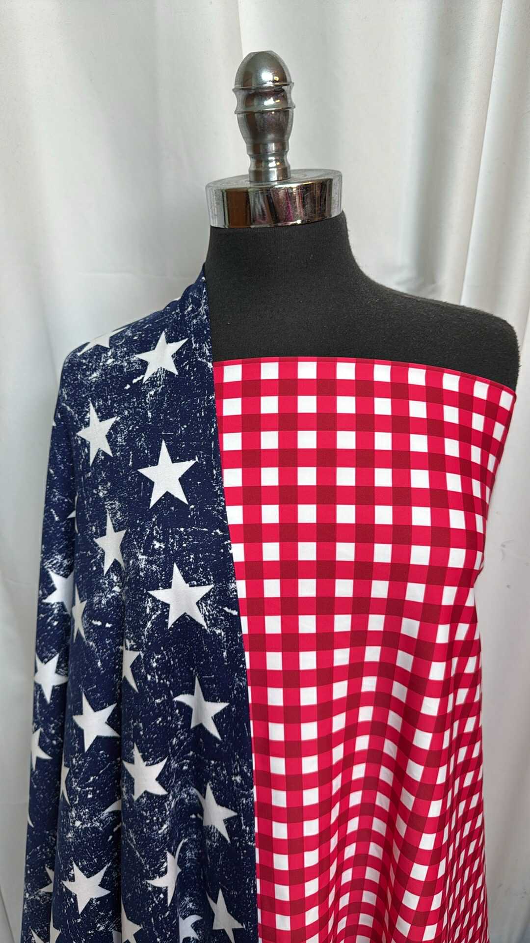 PLAID/STAR BUNDLE : 1YD Navy Distressed Star DBP & 1YD Red/White Plaid Yoga PF : A27585