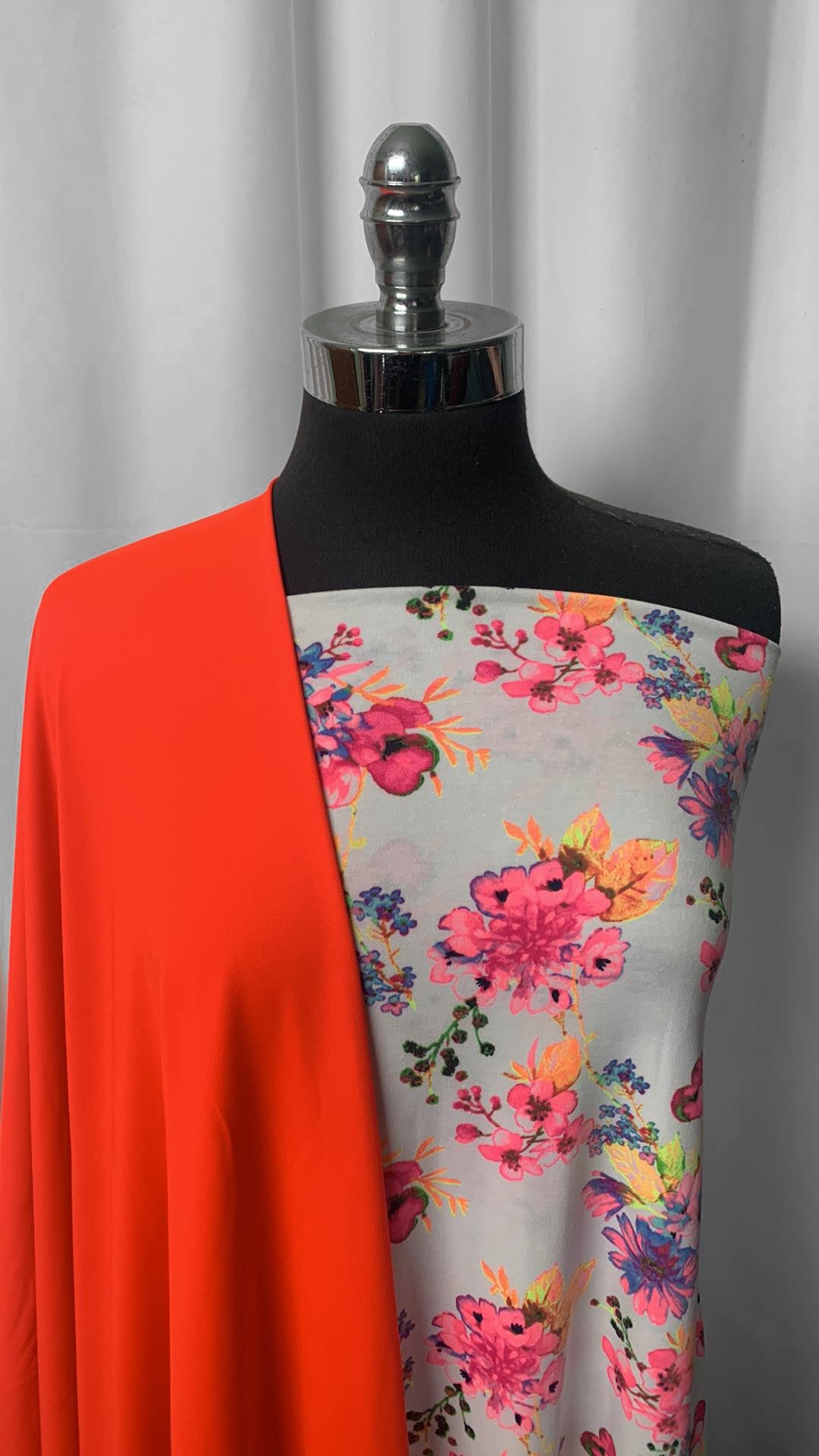 ORANGE/BRIGHT FLORAL BUNDLE : 2YD Bright Floral Spun Poly & 2YD Orange Yoga PF : A24993