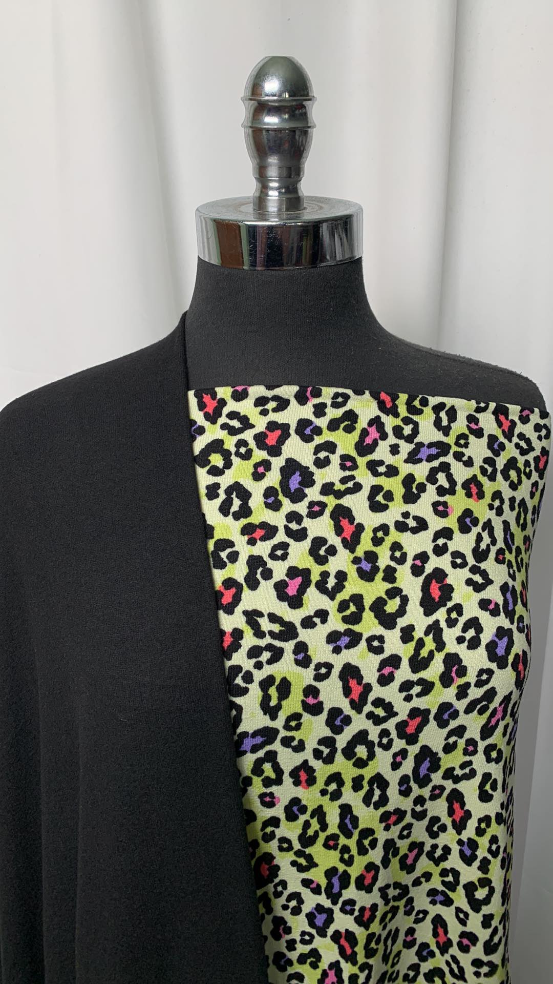BLACK/NEON LEOPARD BUNDLE : 2YD Neon Leopard Oakley SK & 2YD Black Brushed Hacci SK : A1791