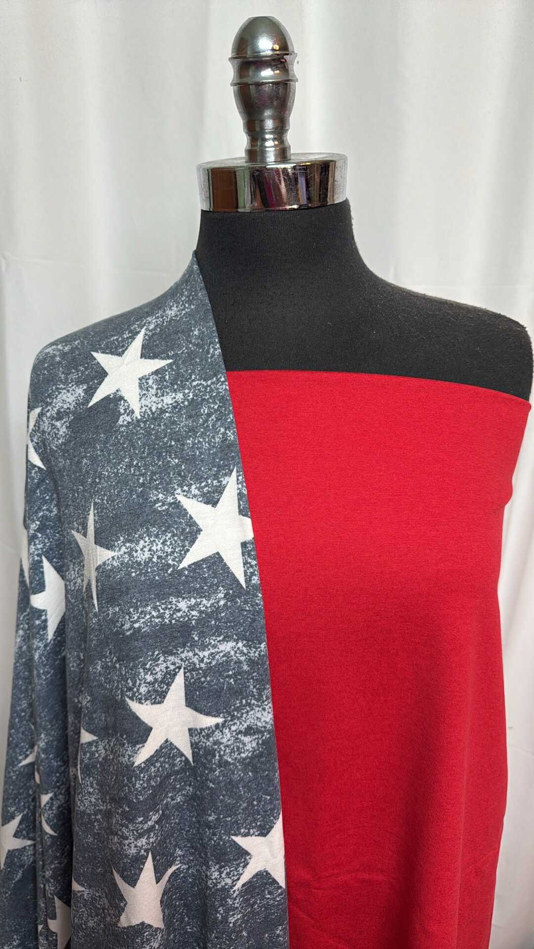 RED/DISTRESSED STAR BUNDLE : 1.5YD Red Peached PF & 2YD Distressed Star PRS FT : A27513
