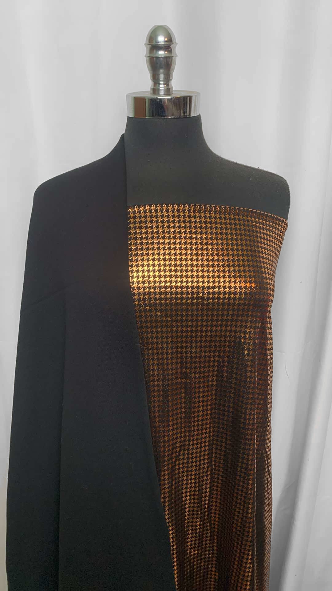 BLACK/HERRINGBONE FOIL BUNDLE : 2YD Herringbone Foil ITY & 1.5YD Black Sweatshirt Fleece (72" Wide) : A26024