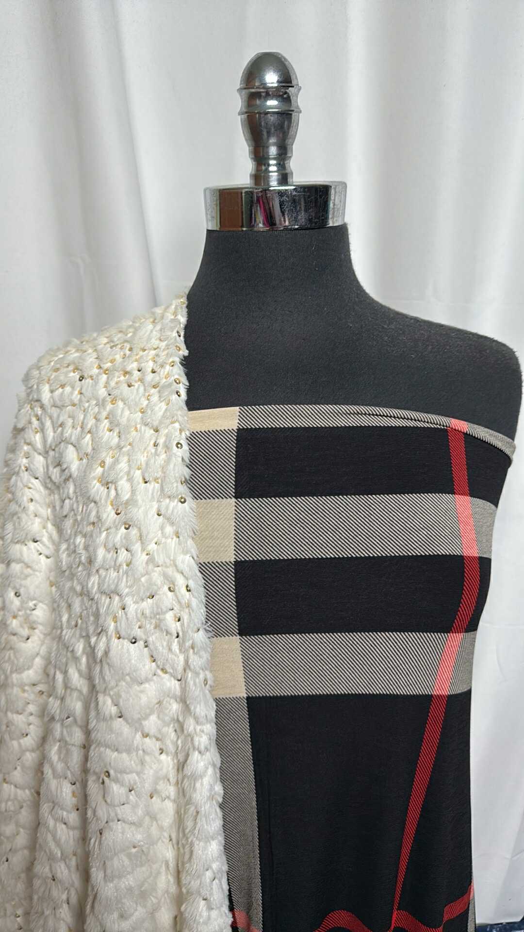 PLAID/MINKY BUNDLE : 2YD Plaid Bulgari & 2YD Minky w/Sequins : A29133