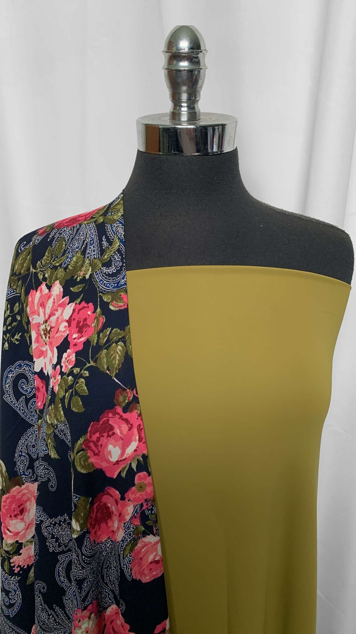 OLIVE/FLORAL PAISLEY BUNDLE : 2YD Olive N/S & 2YD Navy Floral/Paisley PWD : A25752