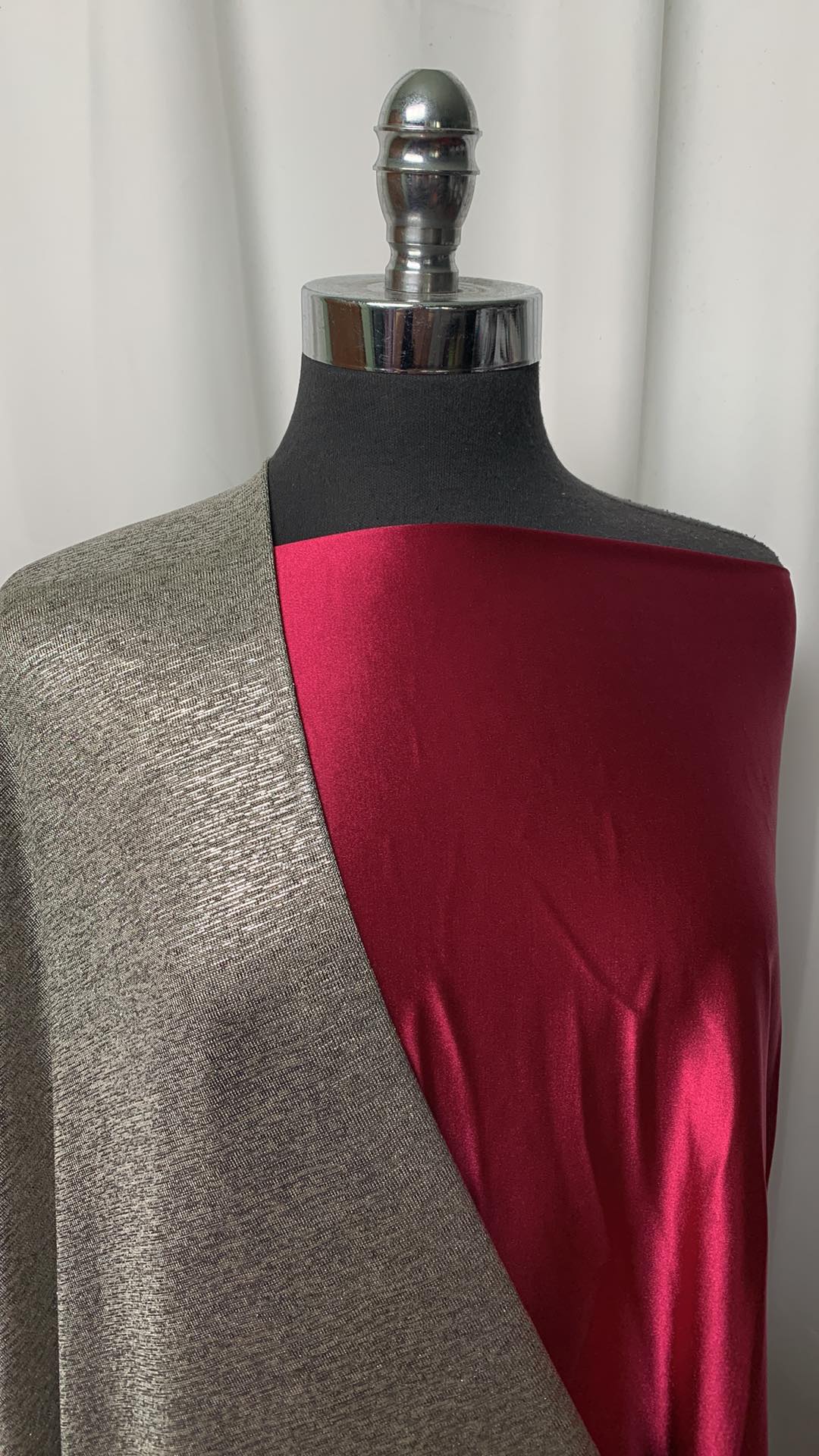 MAGENTA CASINO BUNDLE : 2YD Magenta Casino & 2YD Foil Light-Weight SK : A1792