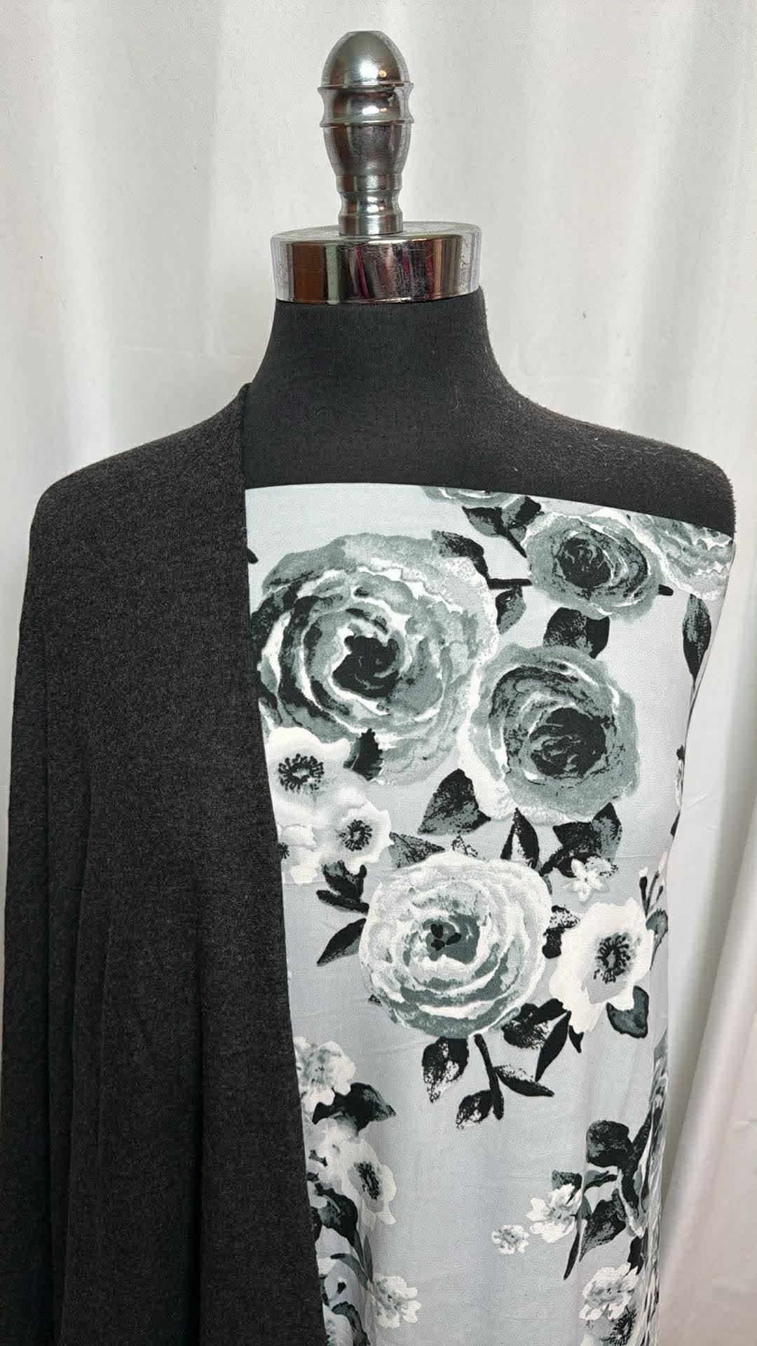 CHARCOAL/MONOCHROME FLORAL BUNDLE : 2YD Monochrome Floral DBP & 2YD Charcoal Brushed Hacci SK : A30111