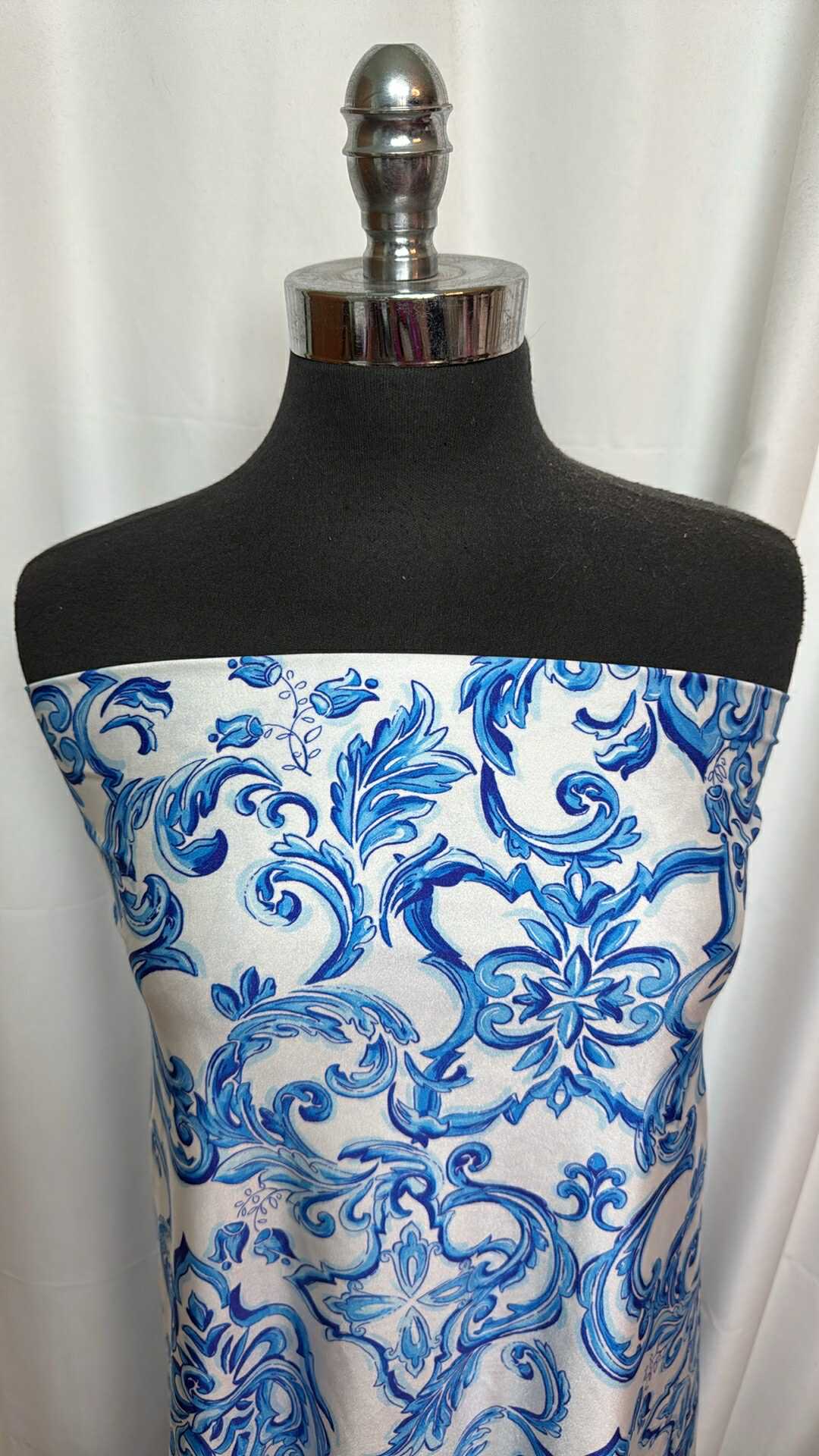 13 - Nylon/Spandex - 1.5 Yard Cut