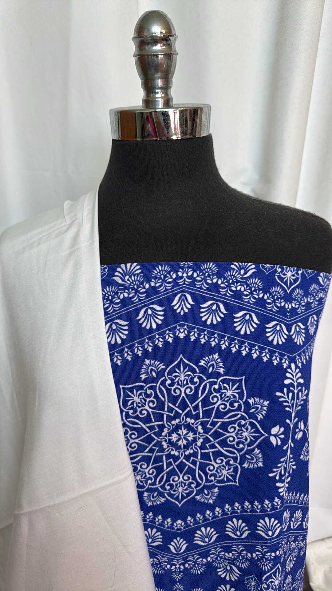 WHITE/BLUE MEDALLION BUNDLE : 2YD Blue Medallion Bubble Crepe & 2YD White Rayon Challis : A28870