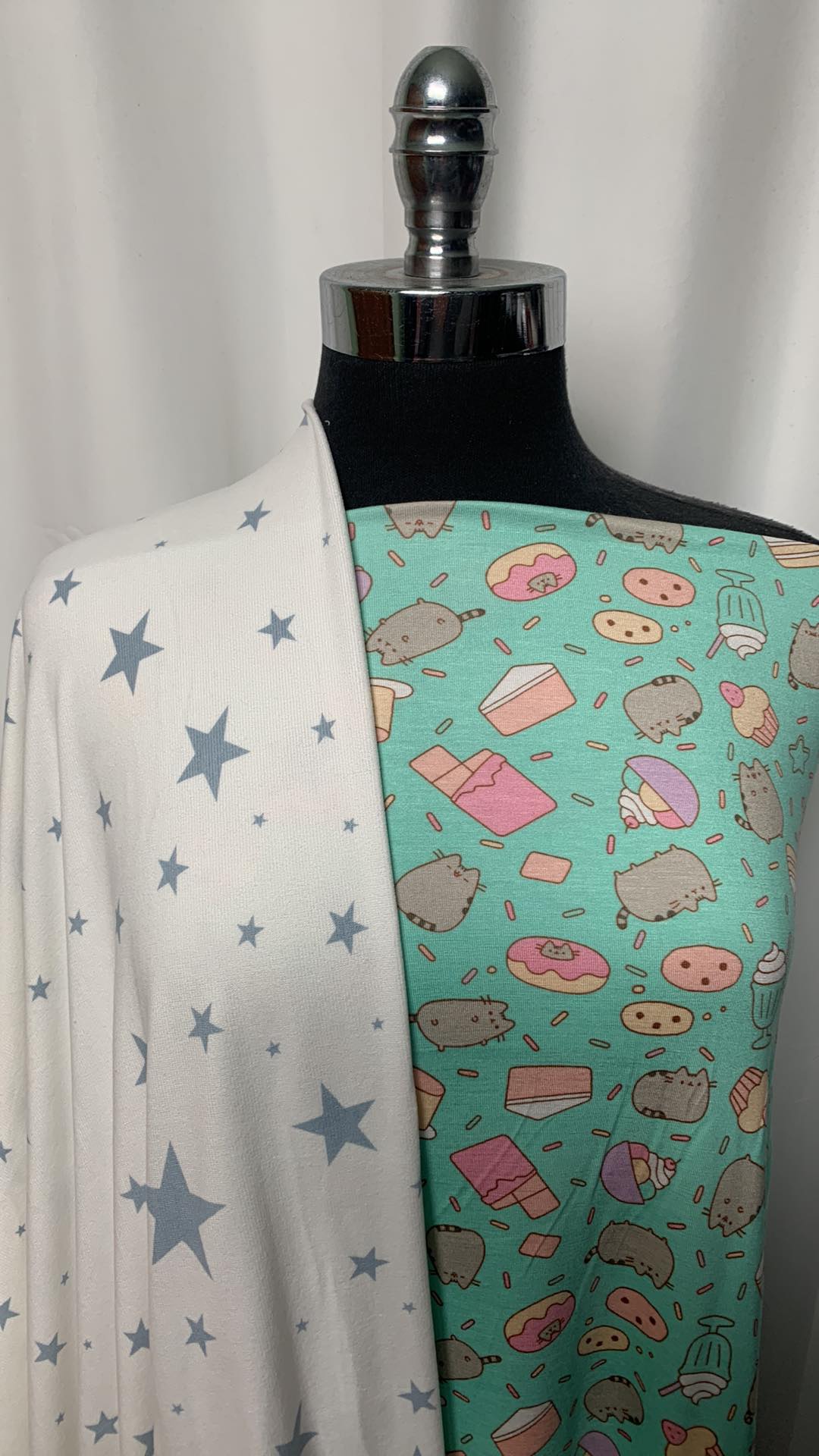 CATS & SNACKS BUNDLE : 2YD Pusheen Cat Modal/Spandex & 2YD Ivory/Blue Star Oakley SK : A2102