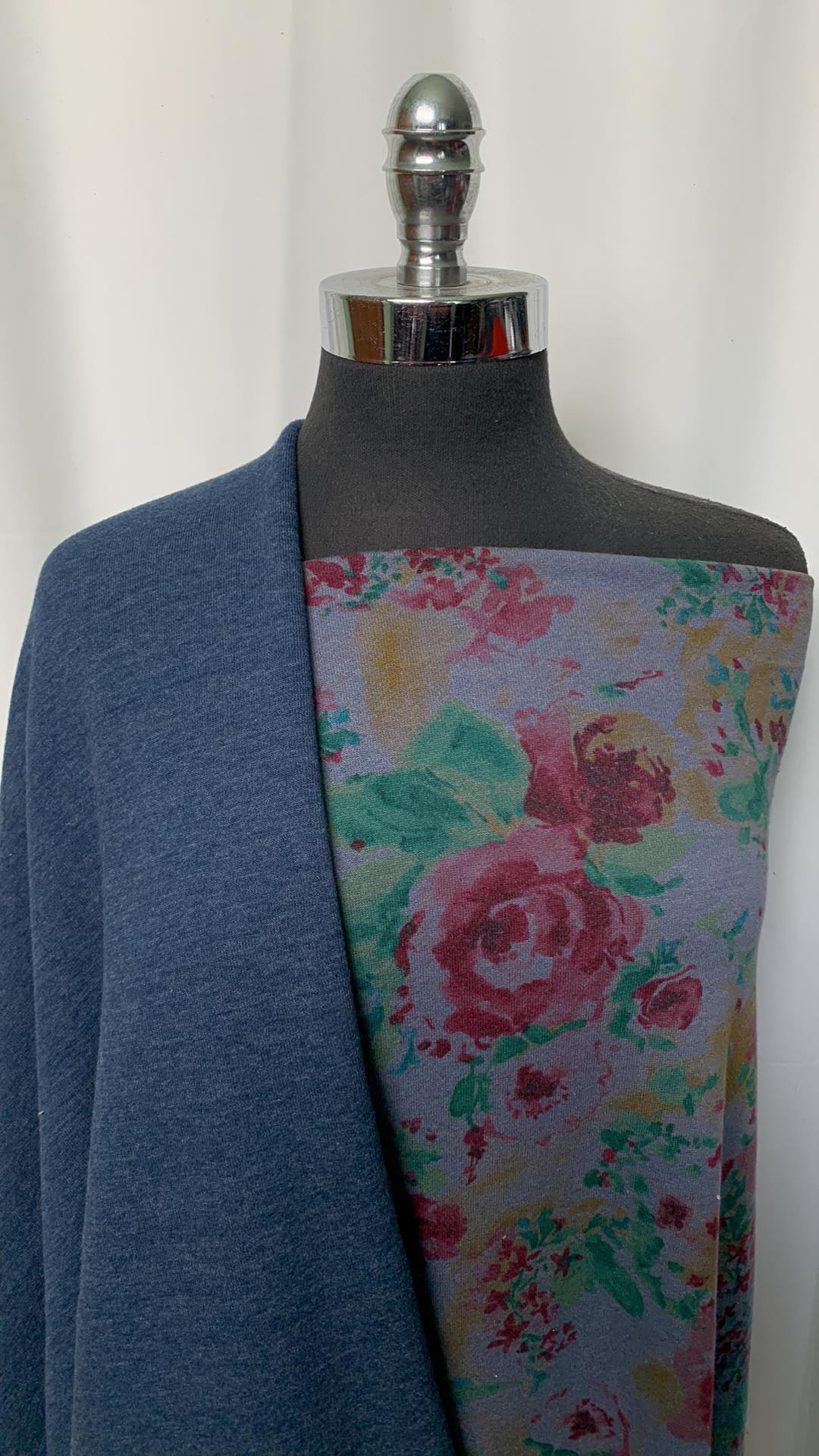 BLUE/FLORAL BUNDLE : 2YD Floral Cotton FT & 1YD Navy Sweatshirt Fleece : A1979