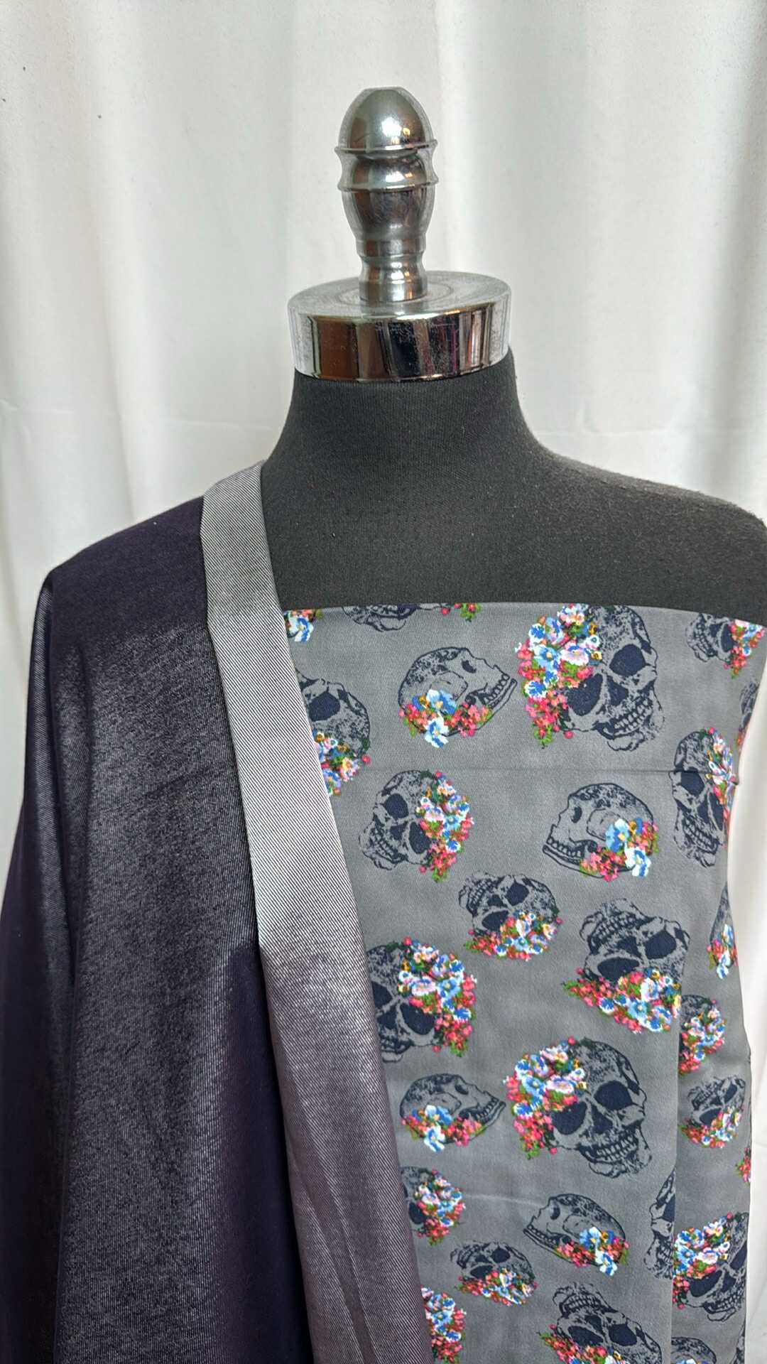 SKULL/SILVER DENIM BUNDLE : 2YD Skull Cotton Twill & 1YD Silver-Backed Denim : A28209