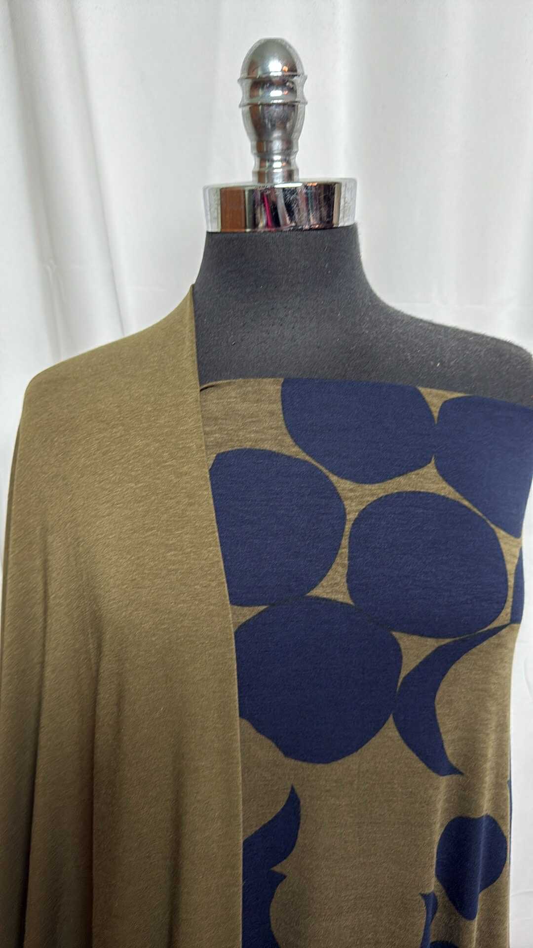 OLIVE/CIRCLES BUNDLE : 3YD Olive Bamboo/Cotton & 3YD Circles Bamboo/Cotton : A29065