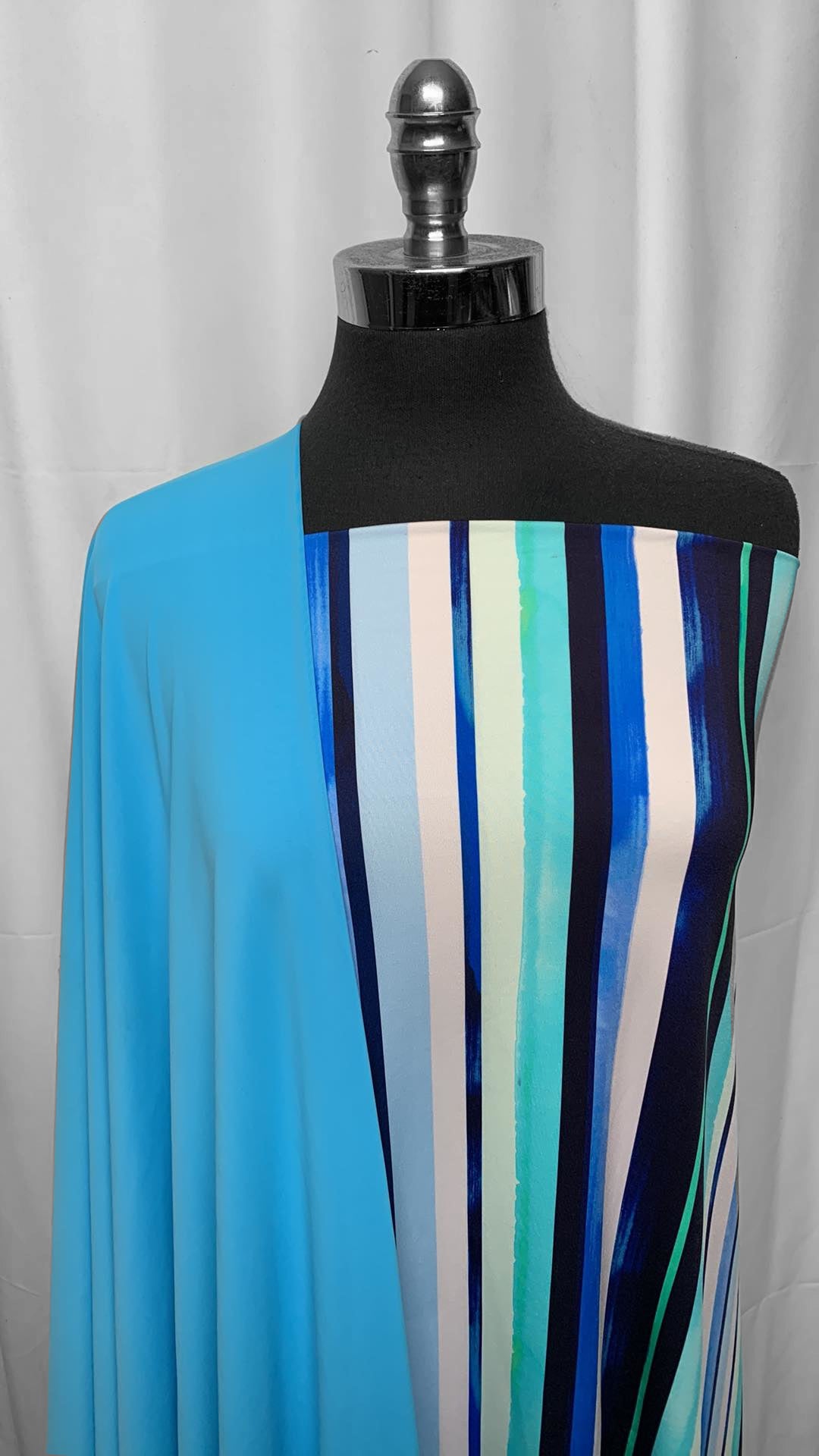 BLUE/VERTICAL STRIPE BUNDLE : 2YD Blue Vertical Stripe N/S & 1.5YD Blue N/S : A25432