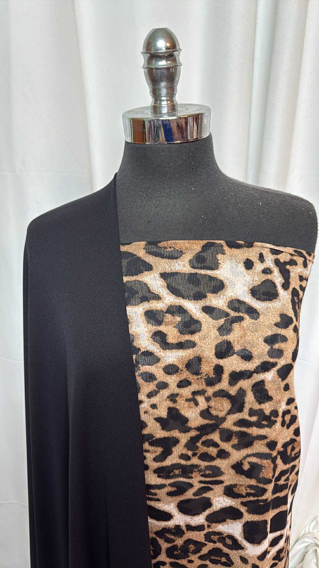 BLACK/LEOPARD BUNDLE : 2YD Black Dri Fit & 4YD Leopard Chiffon : A27766