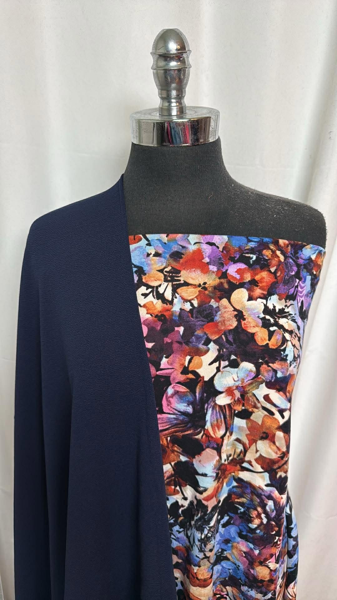NAVY/FLORAL BUNDLE : 33" Cut of Navy DBP & 1YD Floral Liverpool : A30267