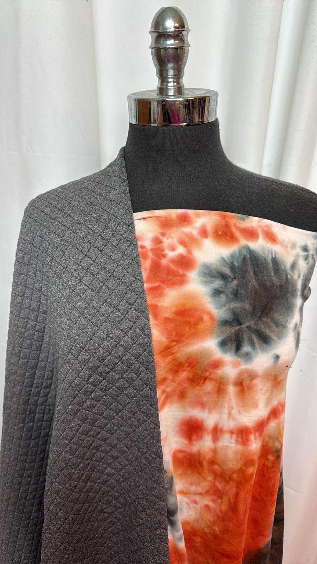 GREY QUILTED/ORANGE TIE DYE BUNDLE : 1+YD Grey Quilted & 1.5YD Orange Tie Dye DBP : A27501