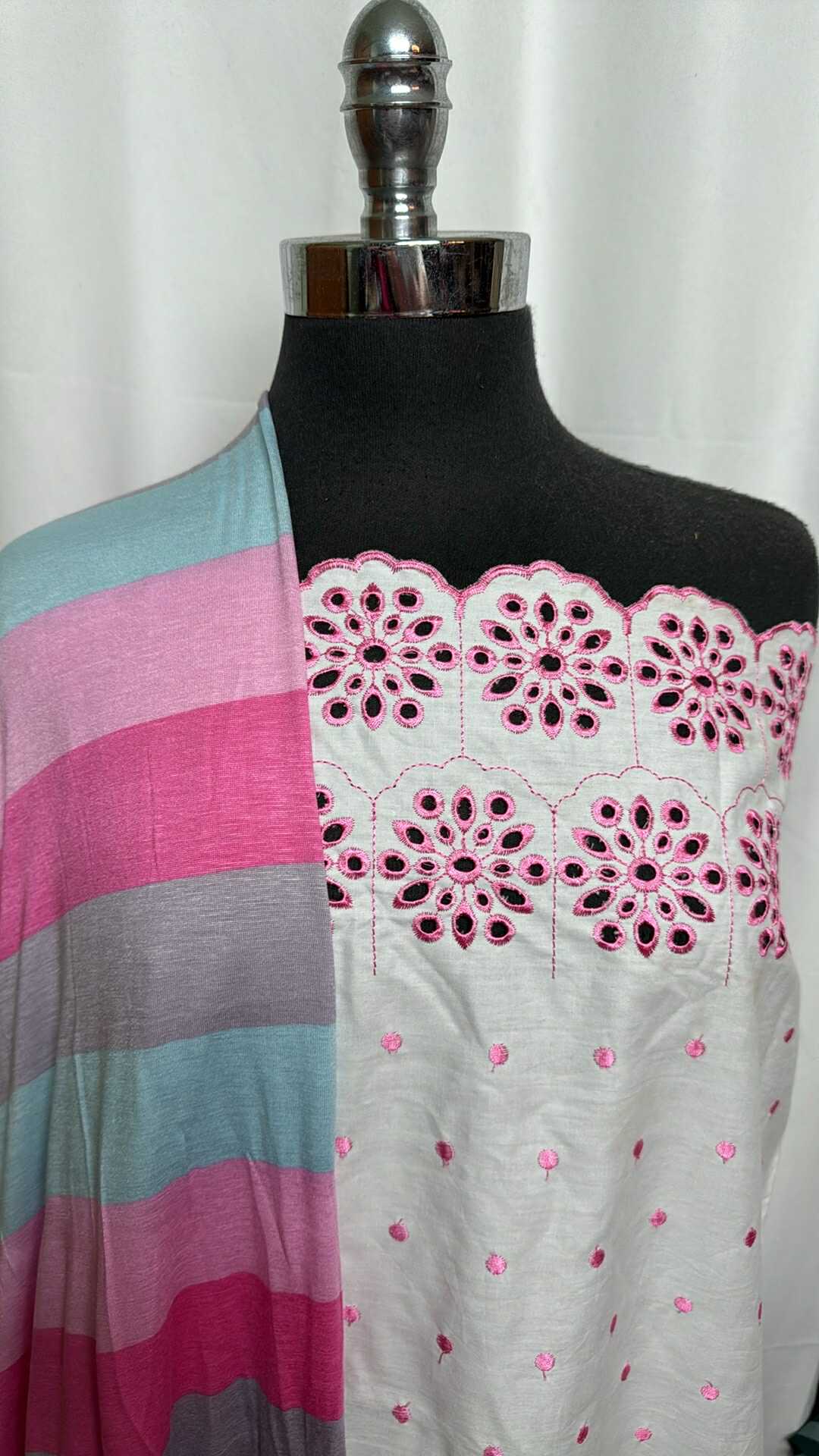 EMBROIDERED/STRIPE BUNDLE : 2YD Stripe R/S & 2YD Double-Border Embroidered Cotton Woven : A29044