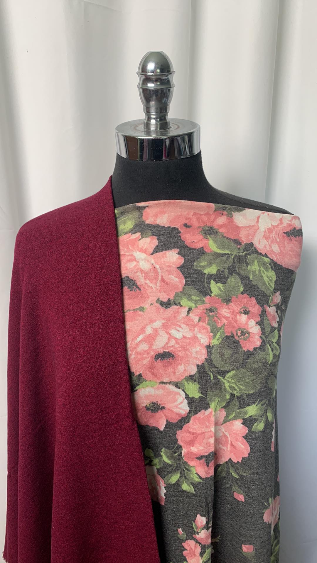 BURGUNDY ROSES BUNDLE : 1YD Roses PRS Jersey & 1YD Burgundy C/S FT : A1430