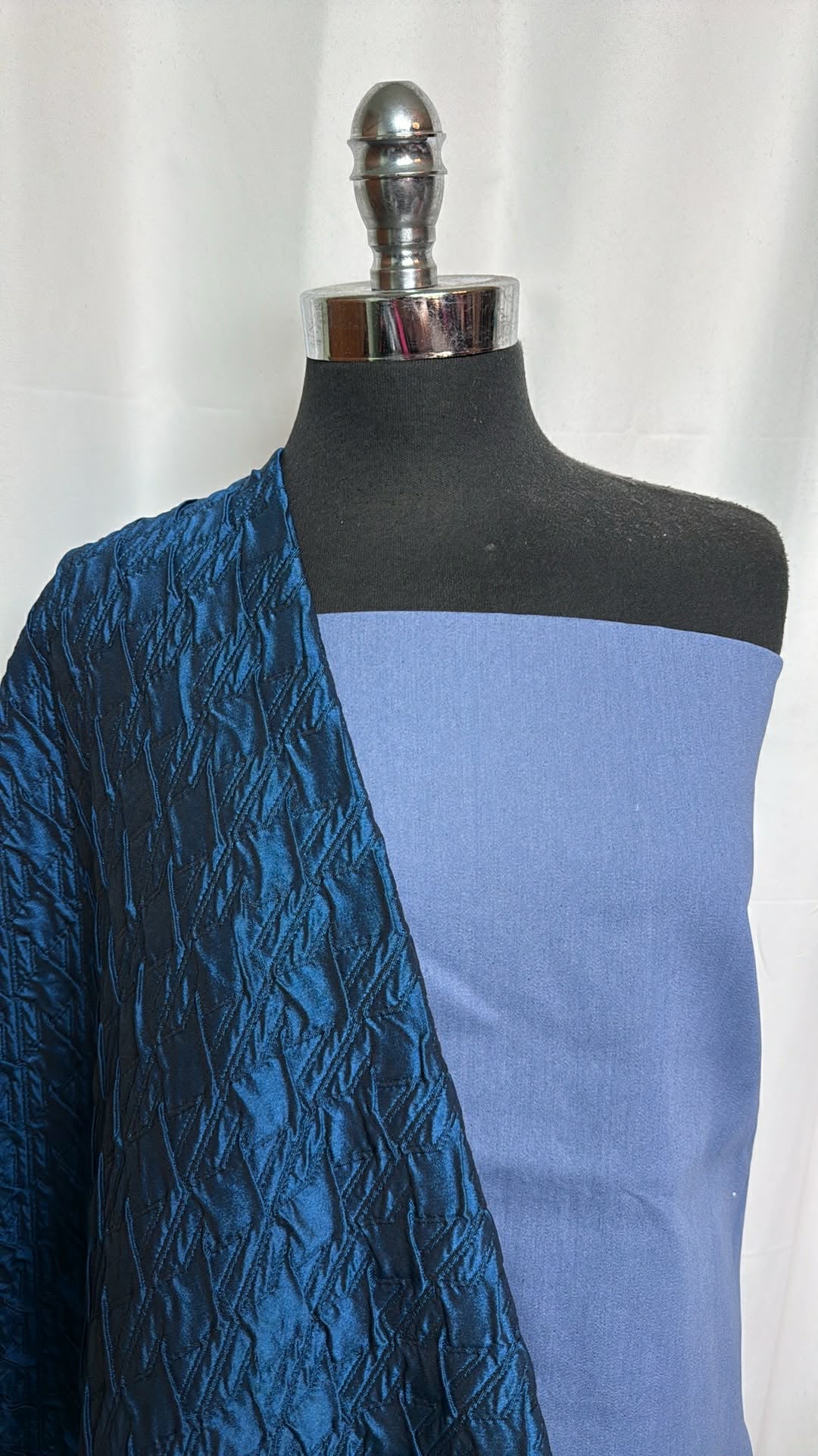 BLUE QUILTED BUNDLE : 2YD Light Blue Stretch Twill & 2YD Blue Textured Quilted Woven : A29377