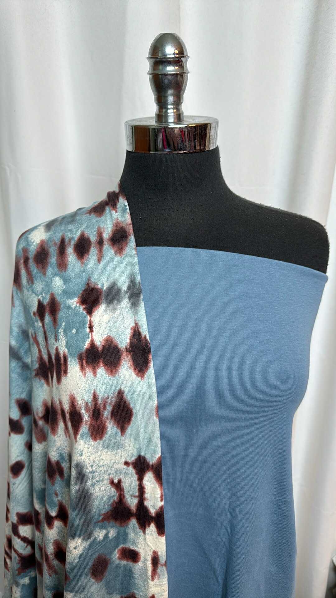 BLUE/TIE DYE BUNDLE : 1.5YD Blue Cotton Rib & 1+YD Tie Dye Oakley SK : A28719