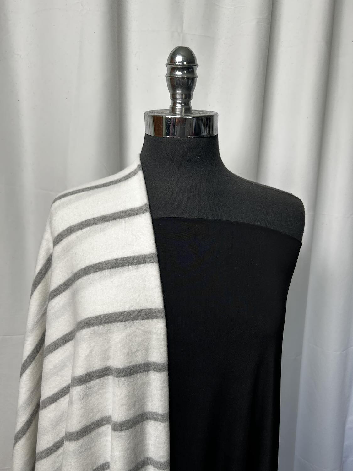 GREY STRIPE BUNDLE : 2YD Black Venezia & 2YD Striped Brushed Hacci SK : A1545