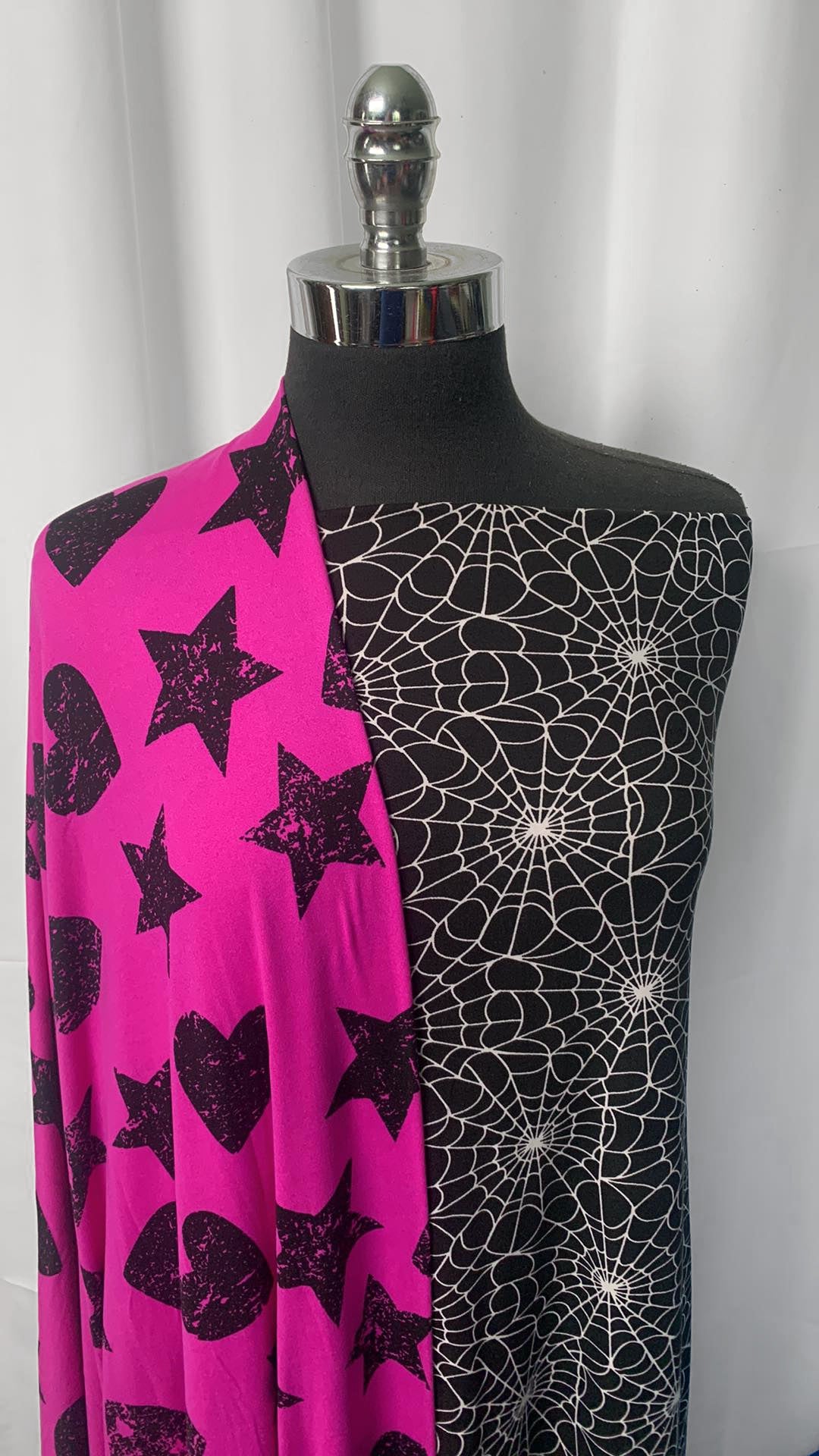 HEARTS, STARS, & WEBS BUNDLE : 2YD Fuchsia Hearts & Stars DBP & 2YD Webs DBP : A1135