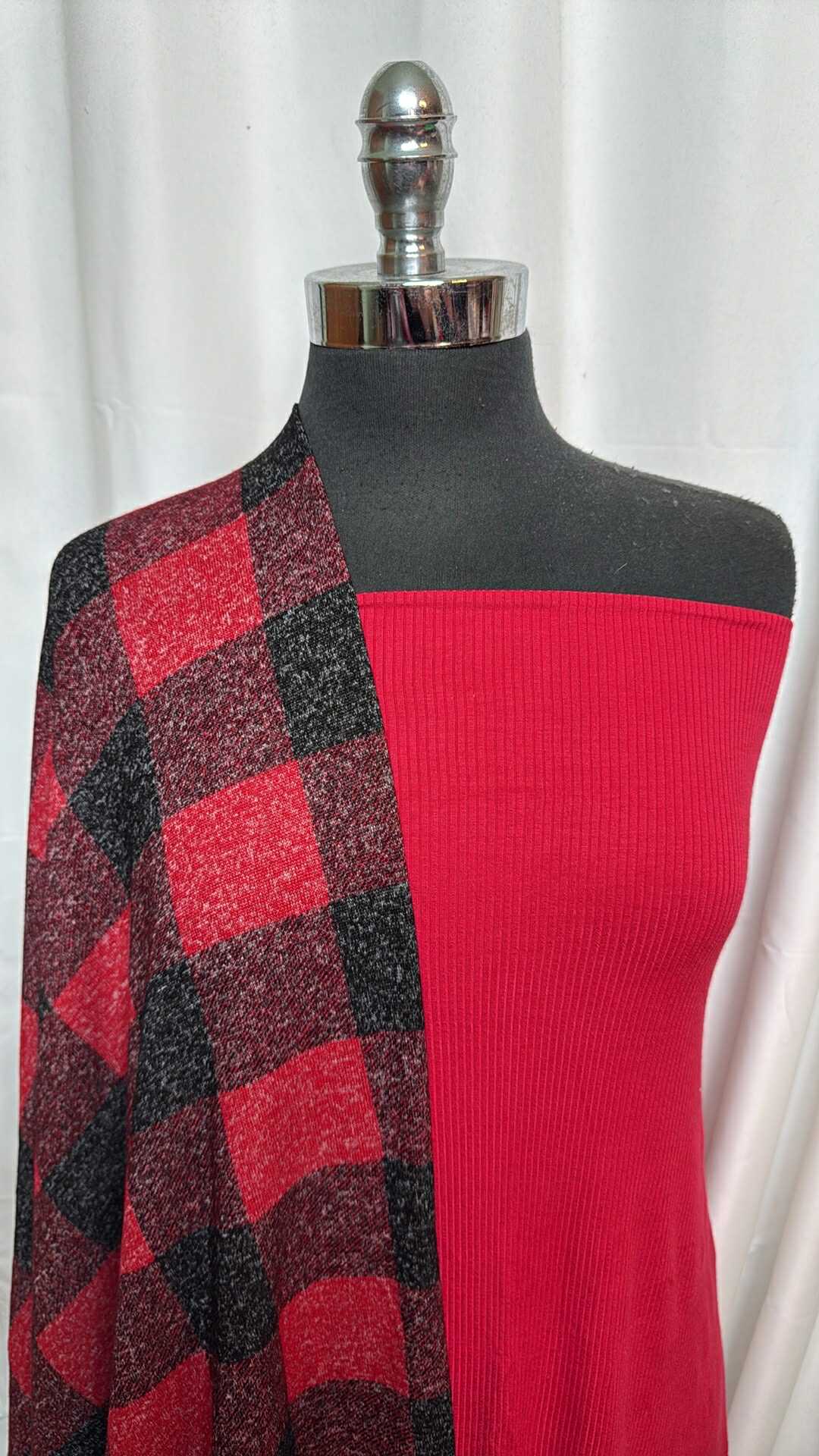 RED/BUFFALO PLAID BUNDLE : 2YD Red R/S Rib & 2.5YD Red/Black Buffalo Plaid Hacci SK : A28303