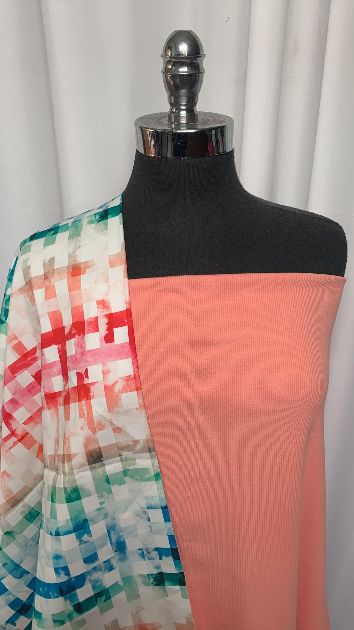 CORAL/GRID BUNDLE : 2YD Coral C/S Rib (44" Wide) & 1YD Colorful Grid Cotton Woven : A25573