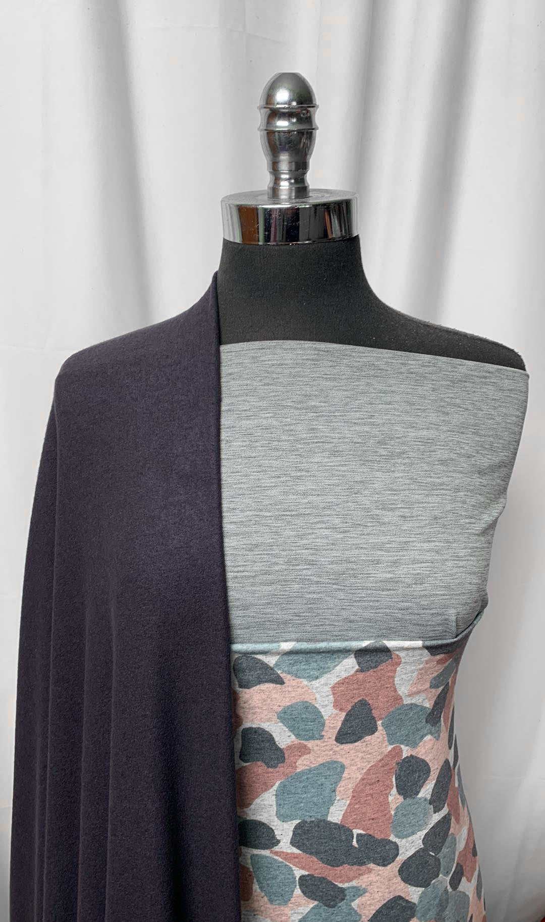 3YD Heather Charcoal Hacci SK & 2YD Dashes C/S FT & 2YD Grey Space Dye PF : VSG001