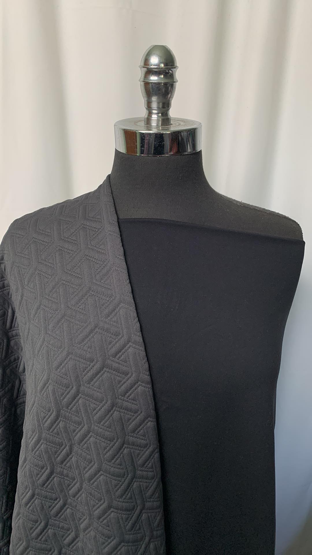CHARCOAL QUILTED BUNDLE : 2YD Charcoal Quilted & 2YD Black Supplex : A1905