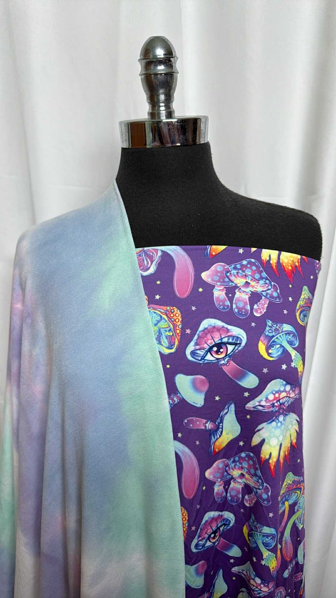 MUSHROOM/TIE DYE BUNDLE : 2YD Mushroom Top-Weight PF (Small flaw) & 3YD Tie Dye PRS FT : A27562