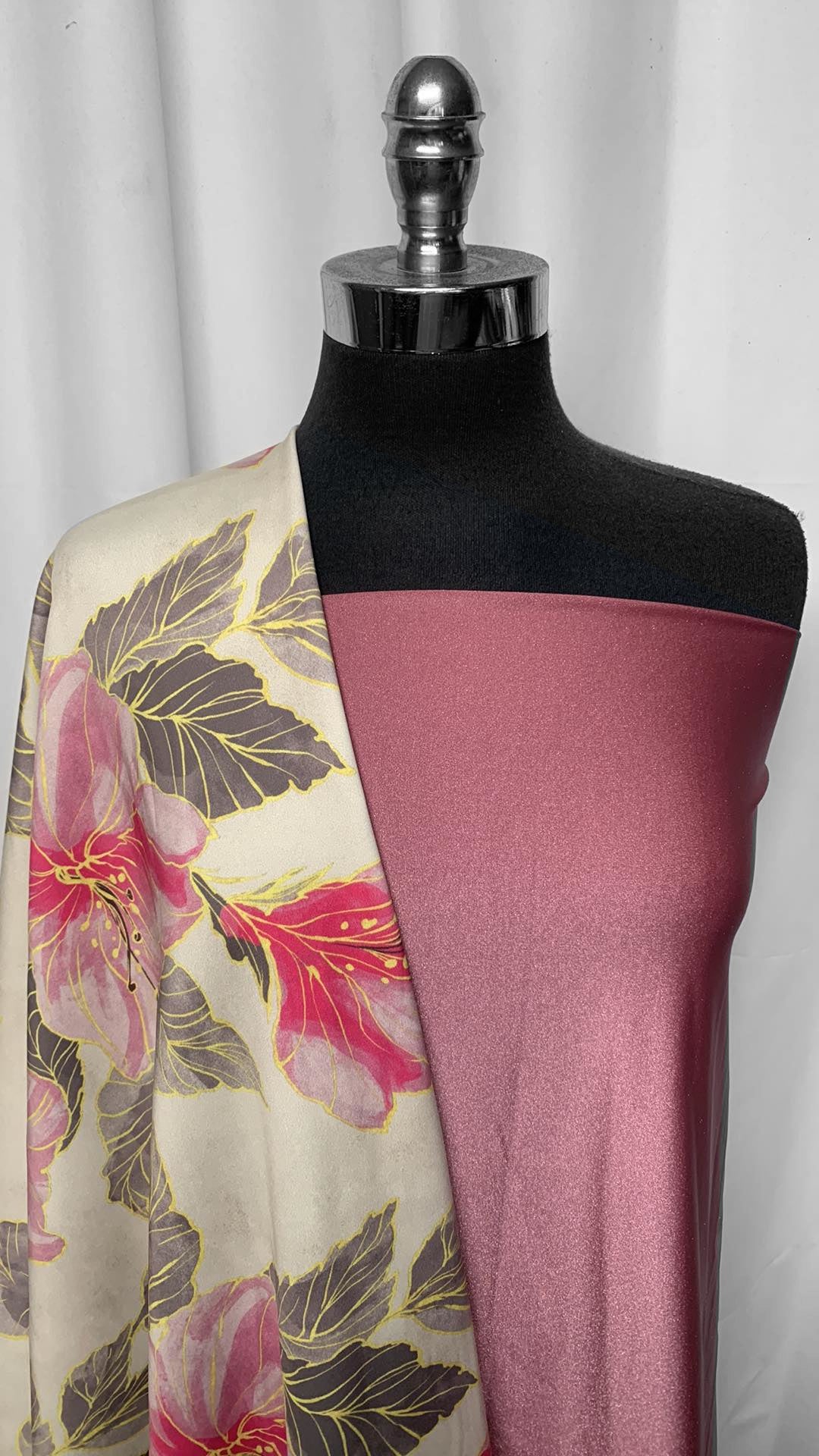 SPARKLE/FLORAL BUNDLE : 2YD Floral 4-Way Scuba (printed on both sides) & 2YD Sparkle PF : A25359