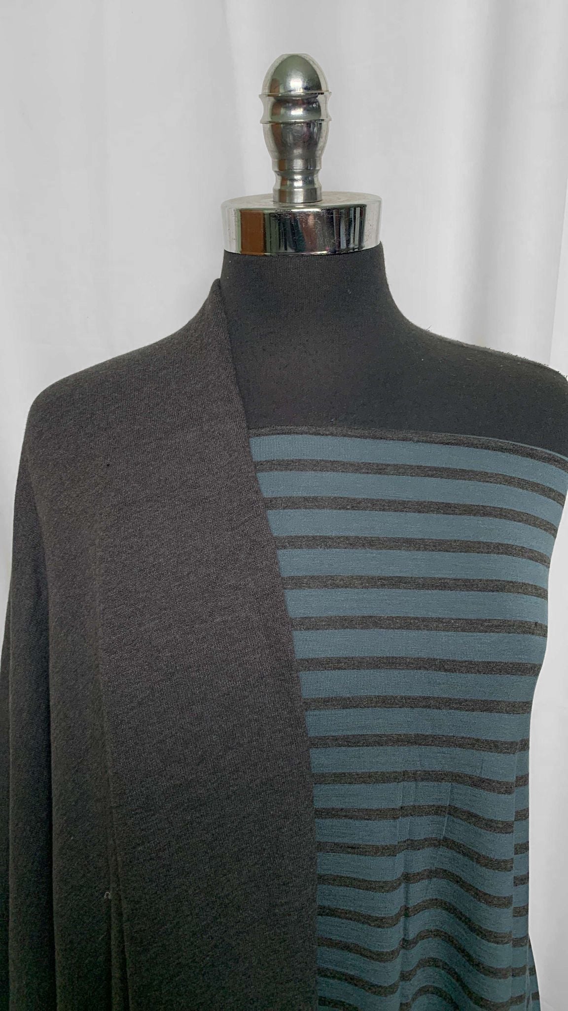 CHARCOAL/STRIPE BUNDLE : 2YD Stripe Bamboo & 1.5YD Charcoal Sweatshirt Fleece : A25693