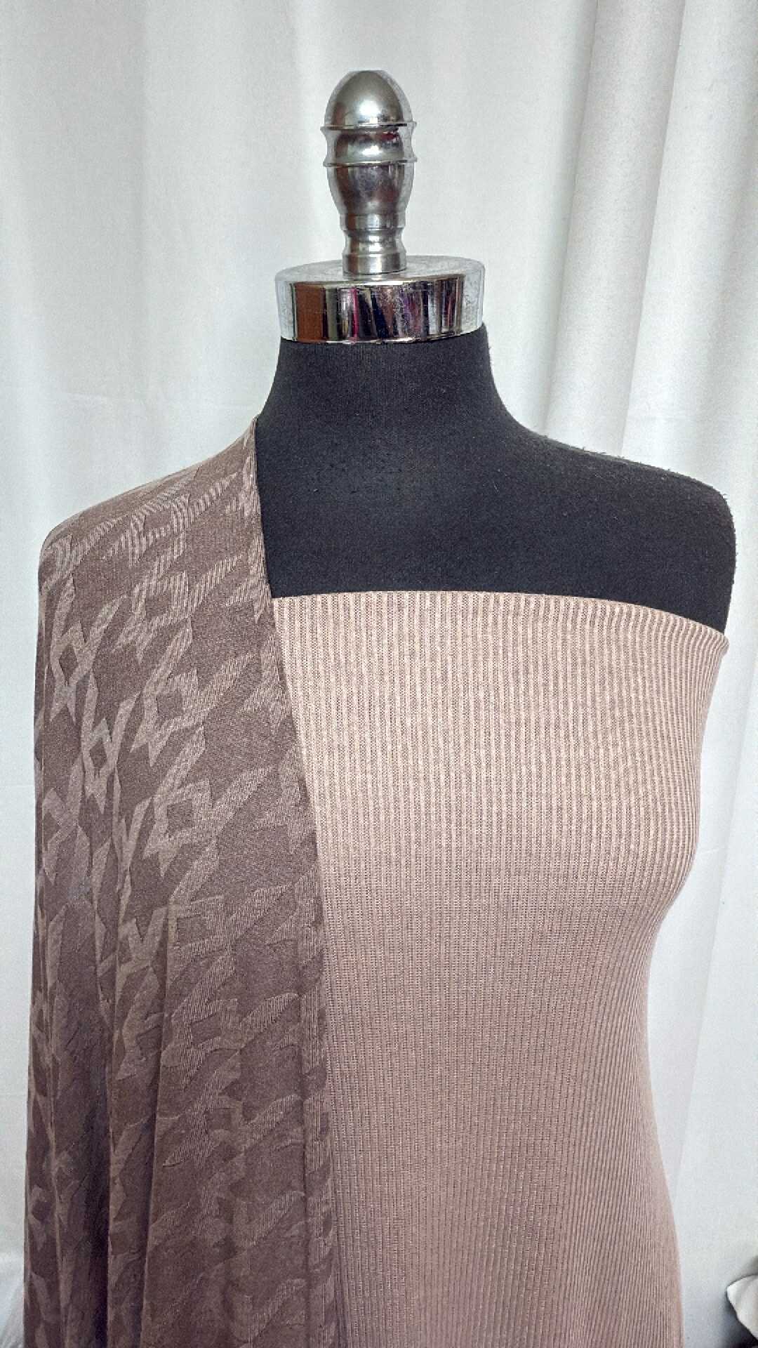 TAUPE/HOUNDSTOOTH BUNDLE : 3YD Taupe Rib SK & 3YD Houndstooth SK : A28683