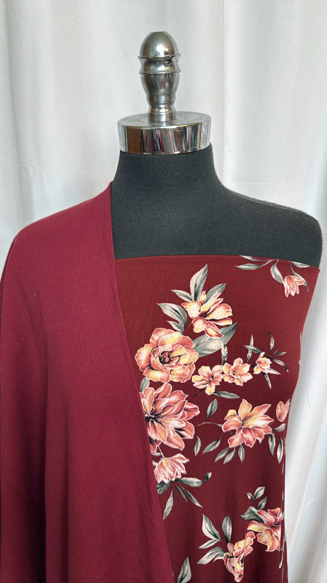 BURGUNDY FLORAL BUNDLE : 1YD Burgundy Heavy C/S Rib & 2YD Burgundy Floral ITY : A28605