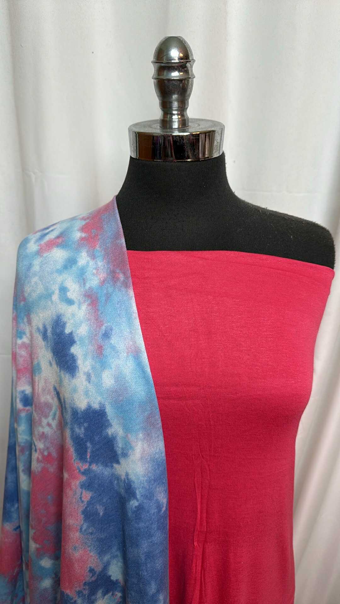 PATRIOTIC TIE DYE BUNDLE : 2YD Solid R/S & 2YD Tie Dye PRS FT : A28357