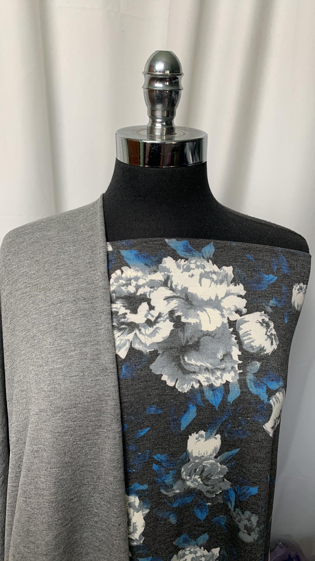 GREY/BLUE FLORAL BUNDLE : 2YD Charcoal/Blue Floral PRS FT & 2YD Grey Bamboo FT : A1804