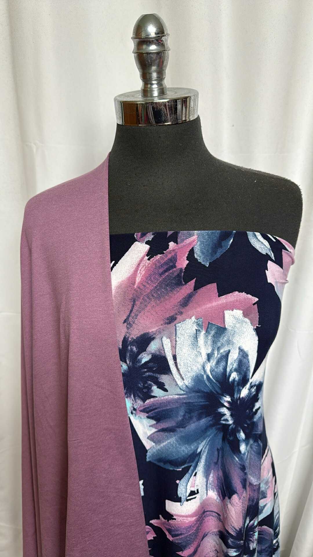LAVENDER/NAVY FLORAL BUNDLE : 1YD Lavender Peached PF & 1+YD Navy Floral ITY : A28472