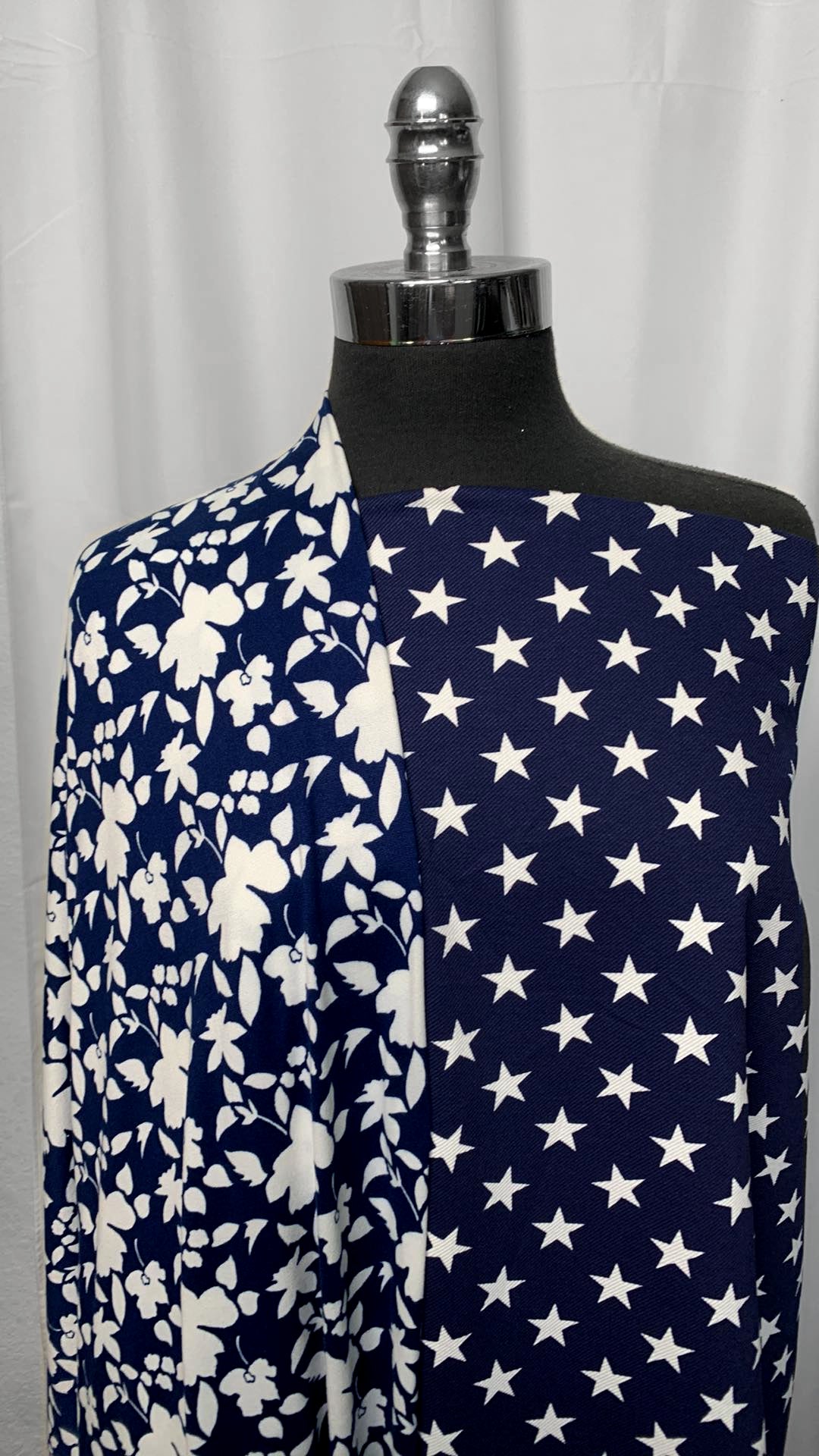 LEAVES & STARS BUNDLE : 2+YD Navy/Ivory Floral DBP & 2YD Stars Knit Twill : A0988