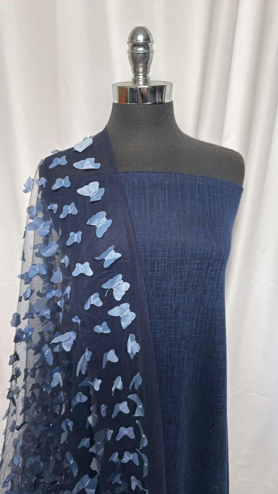 NAVY/BUTTERFLY MESH BUNDLE : 2.5YD Navy Jacquard DK & 3YD Navy Butterflies on Mesh : A26103