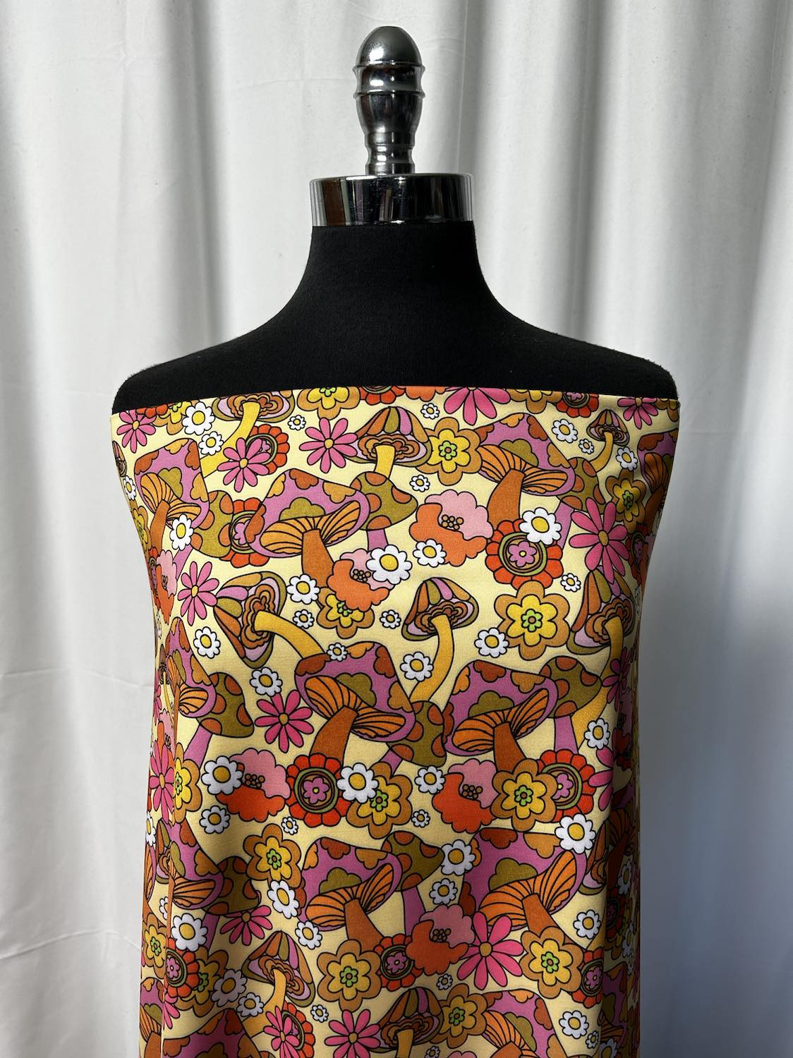 Retro Mushroom - Top-Weight Performance - 2 Yard Cut